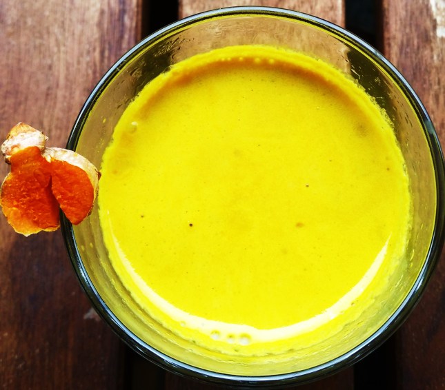 Goldene Milch - die Wunderwaffe für dein Immunsystem